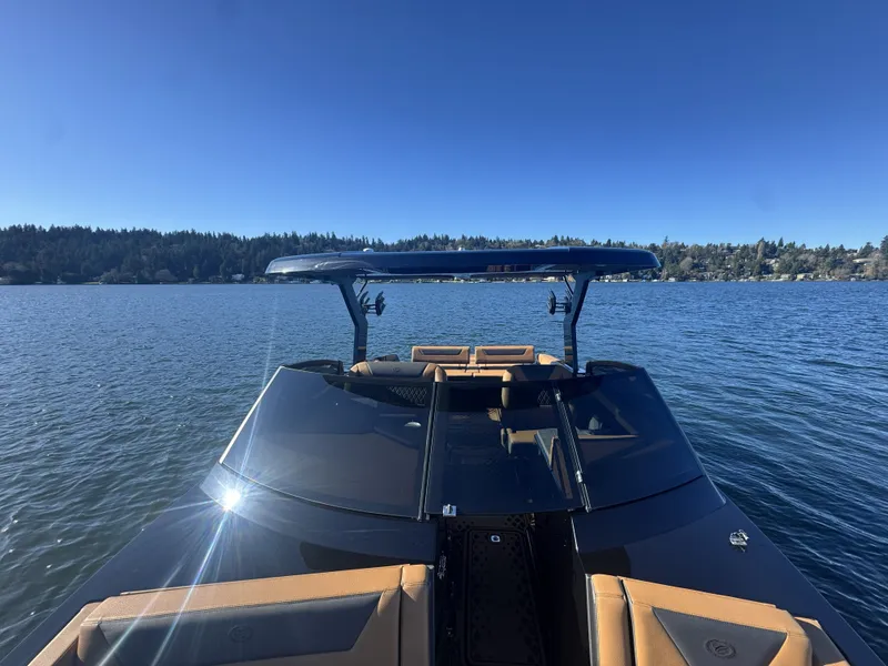 Slide: The Image of Cobalt R31 Surf 2026 - 21