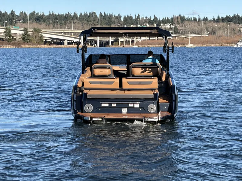 Slide: The Image of Cobalt R31 Surf 2026 - 7