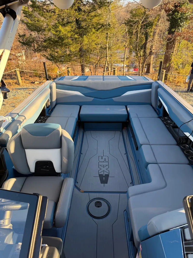 Slide: The Image of Malibu Axis T235 2026 - 8