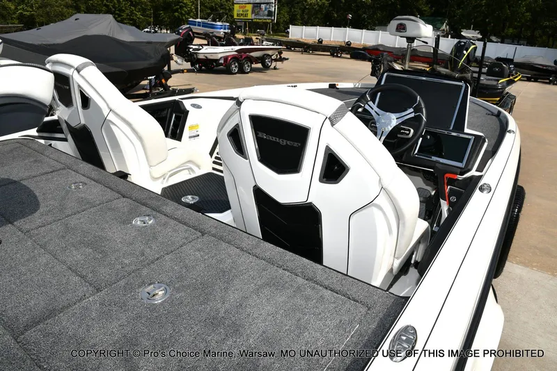 Slide: The Image of Ranger Z520R 2026 - 13