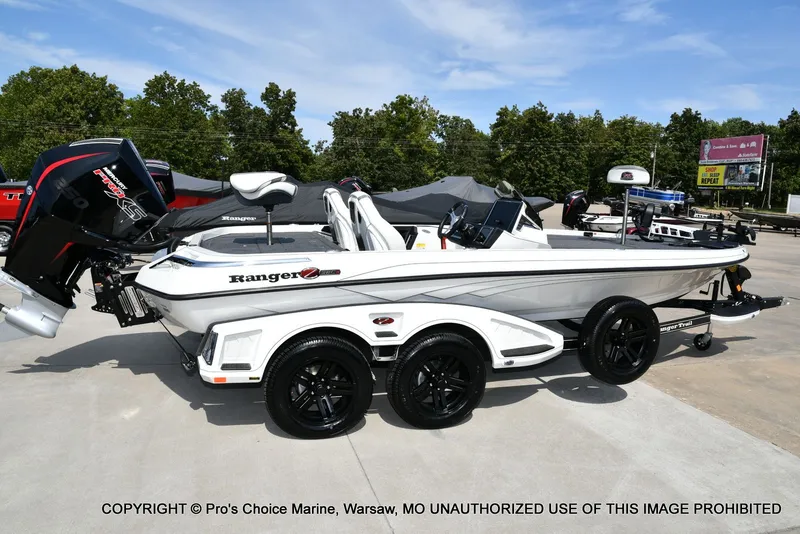 Slide: The Image of Ranger Z520R 2026 - 21