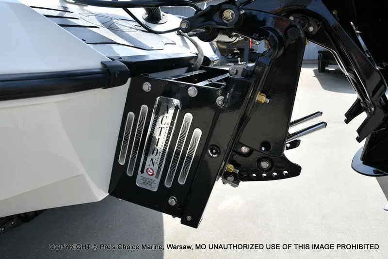 Slide: The Image of Ranger Z520R 2026 - 25