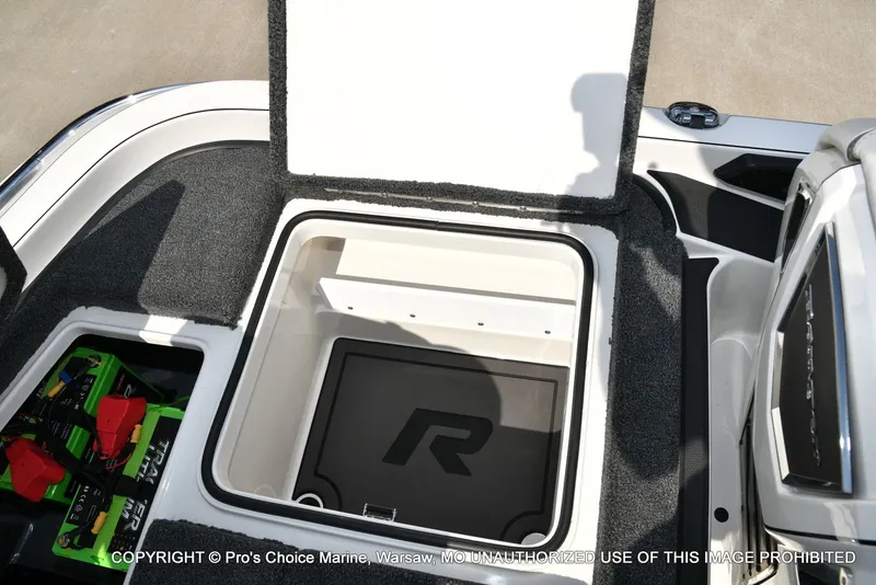 Slide: The Image of Ranger Z520R 2026 - 70