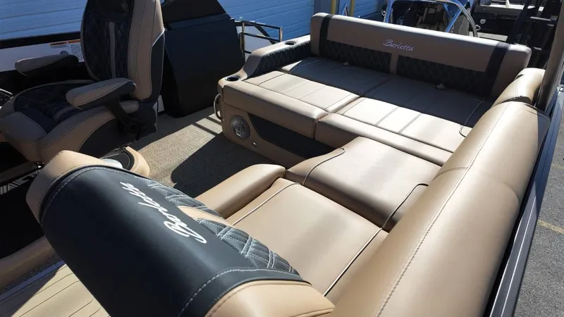 Slide: The Image of Barletta Lusso 25UA 2026 - 15