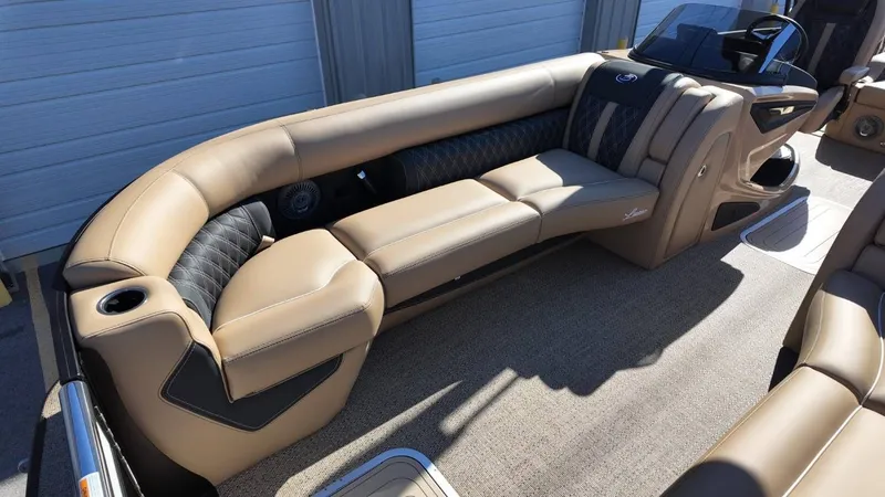 Slide: The Image of Barletta Lusso 25UA 2026 - 4