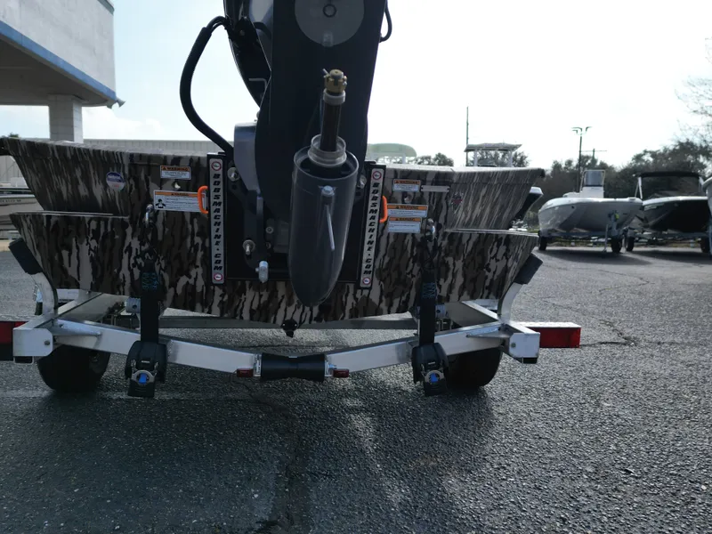 Slide: The Image of Avid 16 Commander 2026 - 7