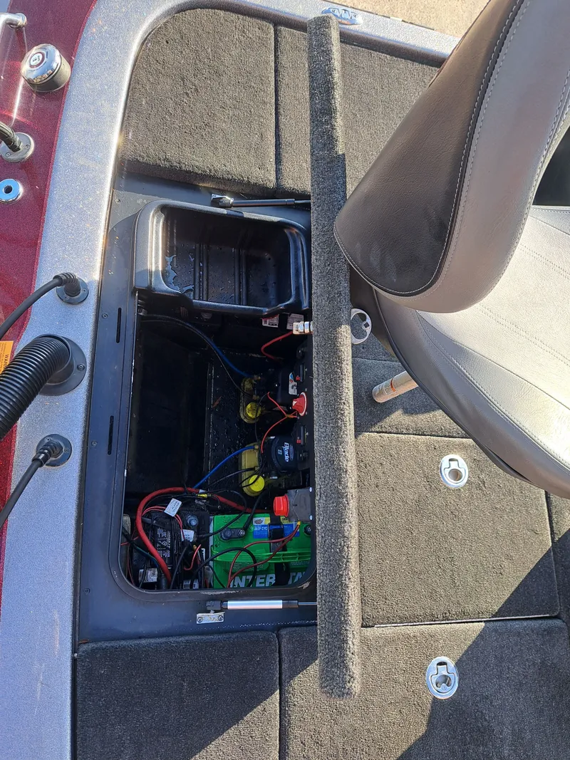 Slide: The Image of Skeeter FX21 2014 - 22