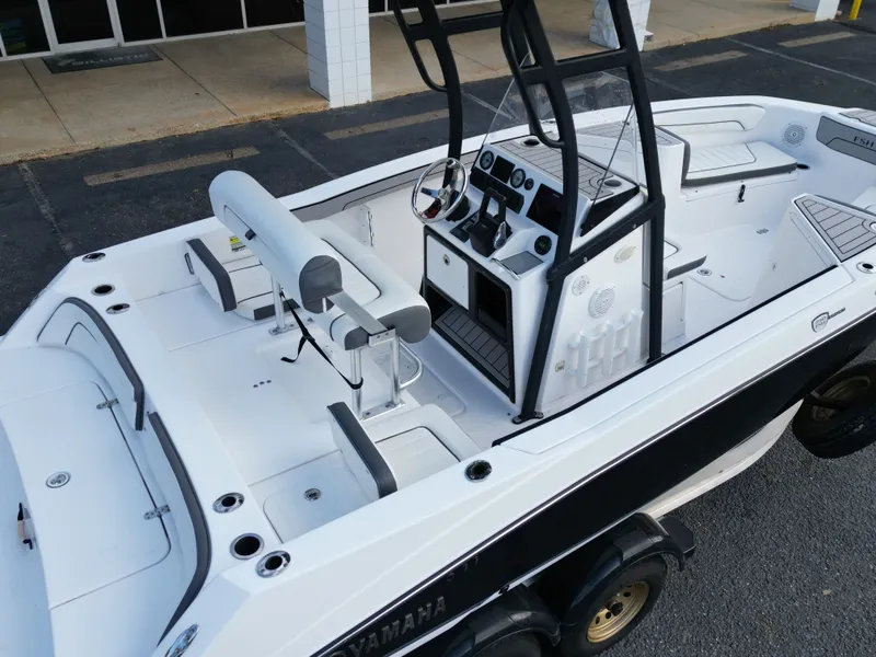 Slide: The Image of Yamaha 210 FSH Sport 2020 - 12