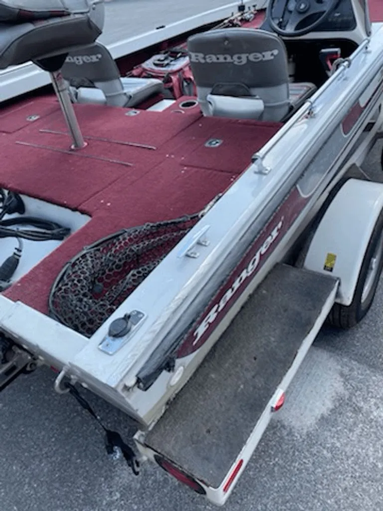 Slide: The Image of Ranger Cherokee 1995 - 7