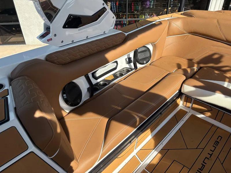 Slide: The Image of Centurion Ri245 2026 - 9