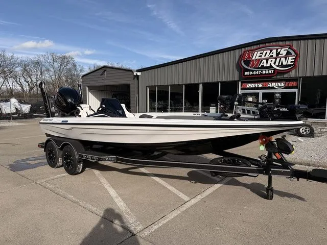 Slide: The Image of Skeeter ZXE20 2026 - 10