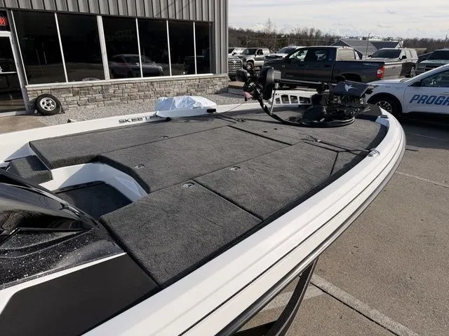 Slide: The Image of Skeeter ZXE20 2026 - 9