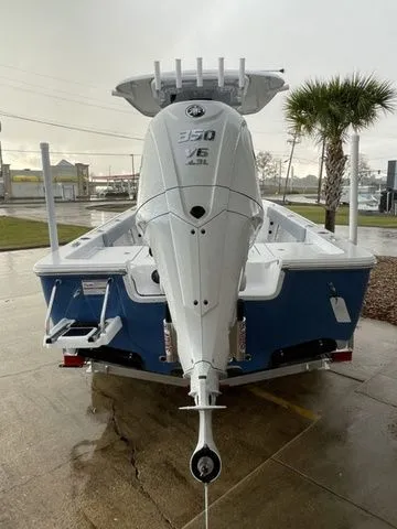 Slide: The Image of Sportsman Masters 247 Bay Boat 2026 - 4