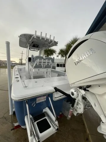 Slide: The Image of Sportsman Masters 247 Bay Boat 2026 - 6