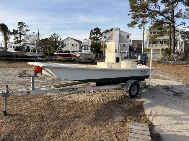 Slide: The Image of Jones Brothers 17 BATEAU 2023 - 4