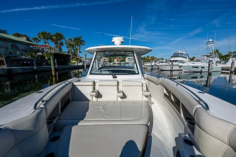Slide: The Image of Boston Whaler 350 Realm 2022 - 36