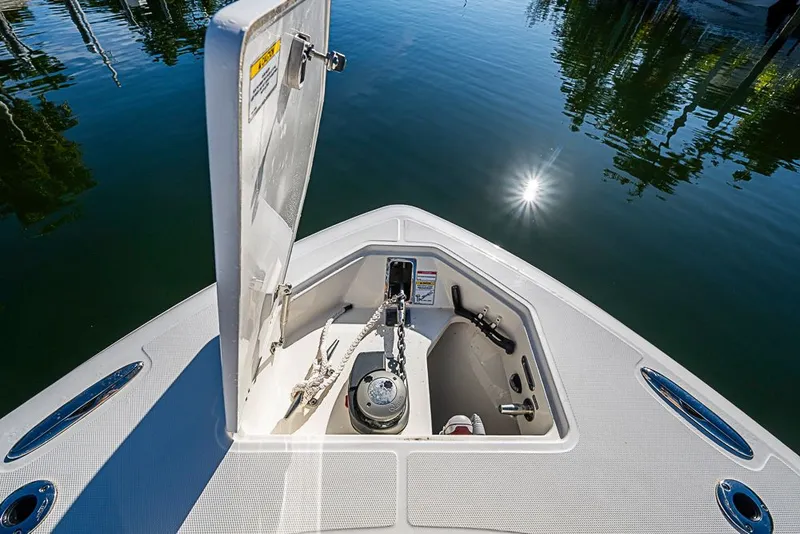 Slide: The Image of Boston Whaler 350 Realm 2022 - 38