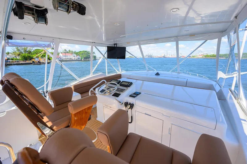 Slide: The Image of Hatteras 60 Convertible 2001 - 53