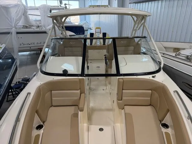 Slide: The Image of Scout 255 Dorado 2023 - 11