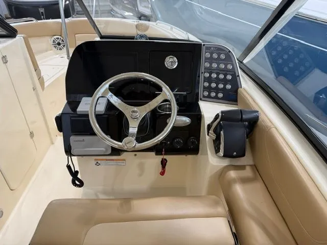 Slide: The Image of Scout 255 Dorado 2023 - 14