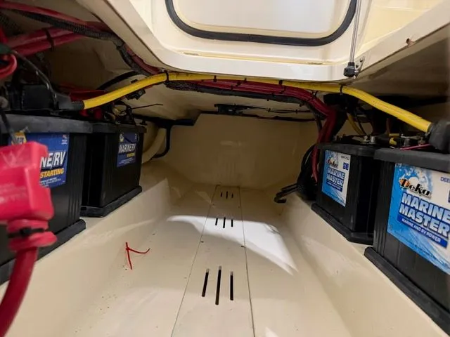 Slide: The Image of Scout 255 Dorado 2023 - 26