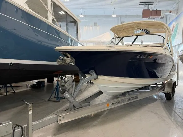 Slide: The Image of Scout 255 Dorado 2023 - 5