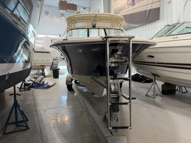 Slide: The Image of Scout 255 Dorado 2023 - 7