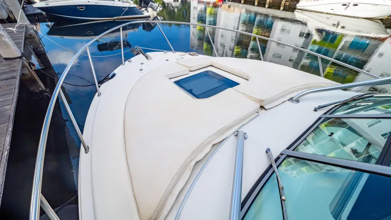 Slide: The Image of Robalo R305 Walkaround 2010 - 50