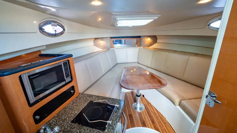 Slide: The Image of Robalo R305 Walkaround 2010 - 57