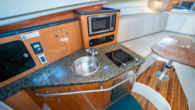 Slide: The Image of Robalo R305 Walkaround 2010 - 58