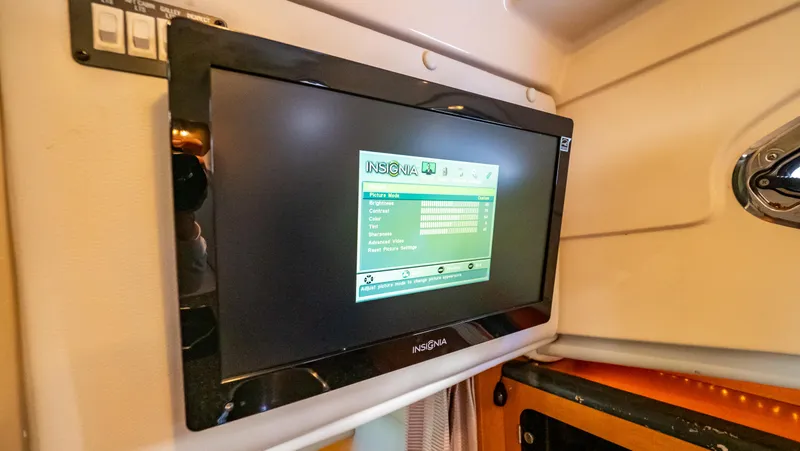 Slide: The Image of Robalo R305 Walkaround 2010 - 63