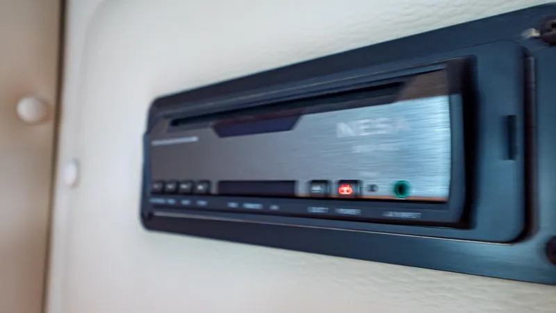 Slide: The Image of Robalo R305 Walkaround 2010 - 68