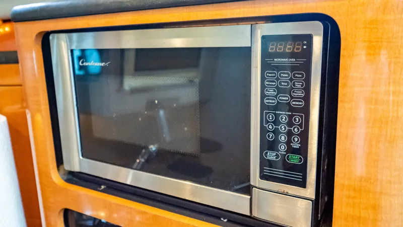 Slide: The Image of Robalo R305 Walkaround 2010 - 70