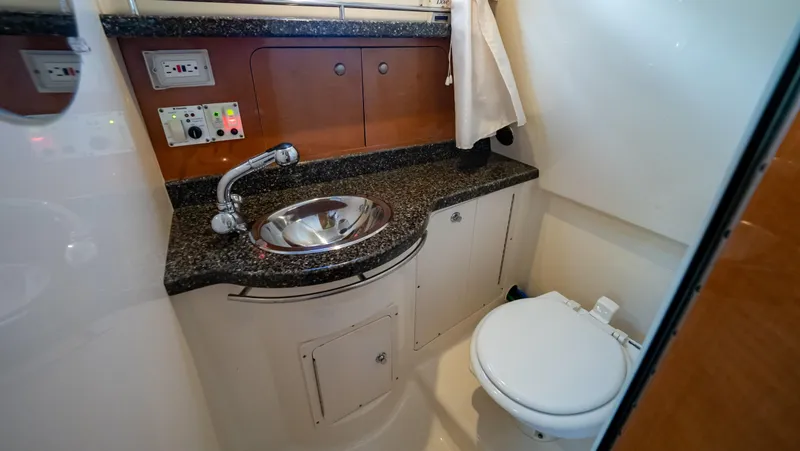 Slide: The Image of Robalo R305 Walkaround 2010 - 73