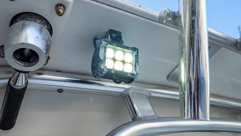 Slide: The Image of Robalo R305 Walkaround 2010 - 85