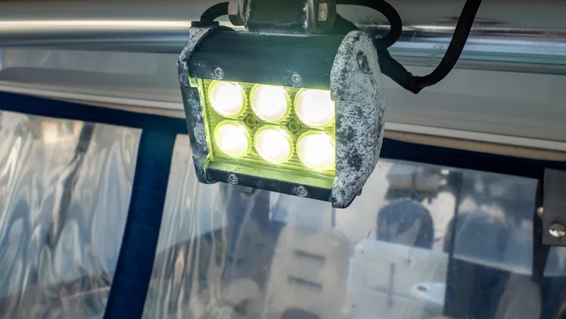 Slide: The Image of Robalo R305 Walkaround 2010 - 86