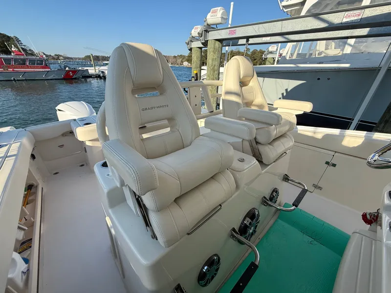 Slide: The Image of Grady-White Canyon 306 2021 - 10