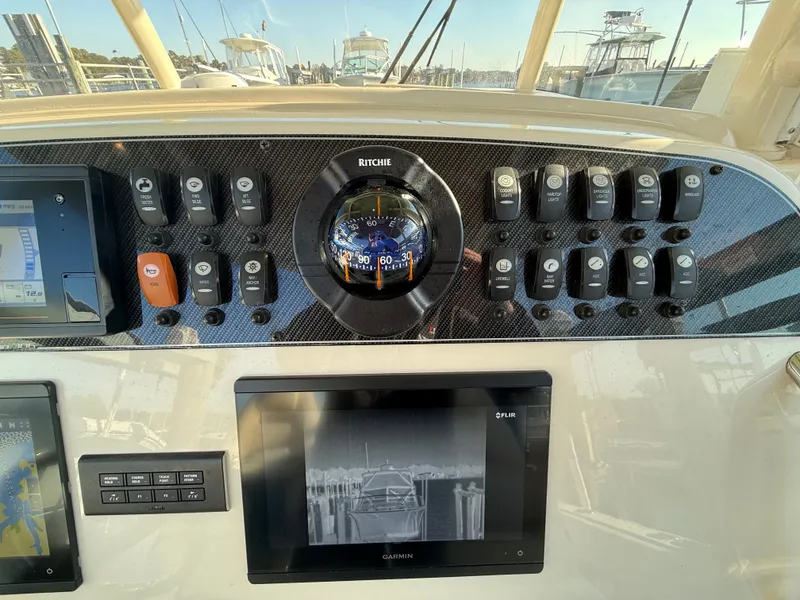 Slide: The Image of Grady-White Canyon 306 2021 - 4