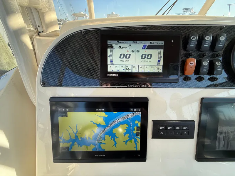 Slide: The Image of Grady-White Canyon 306 2021 - 5