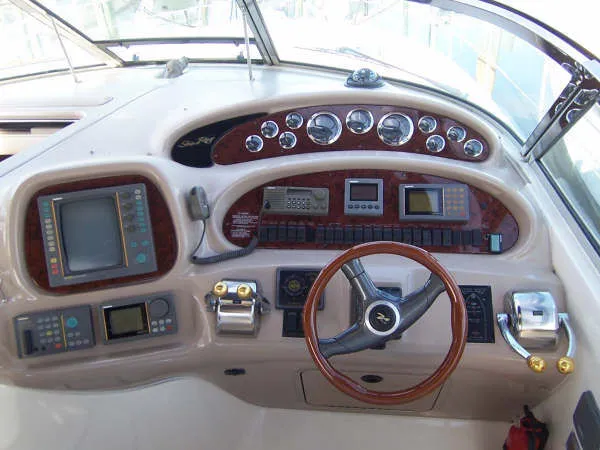 Slide: The Image of Sea Ray 380 Sundancer 1999 - 2