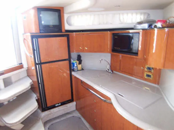 Slide: The Image of Sea Ray 380 Sundancer 1999 - 4