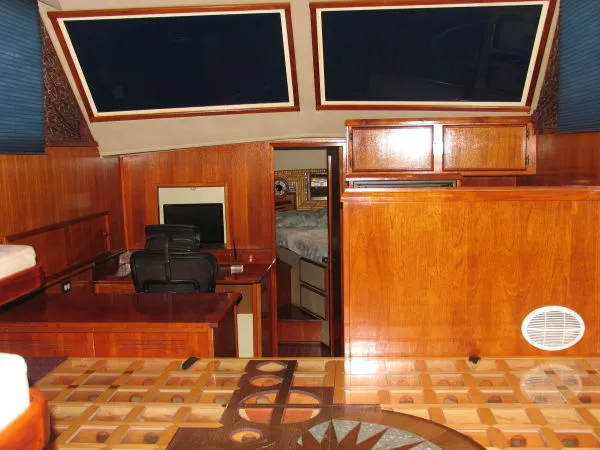Slide: The Image of Chris-Craft Catalina 362 1986 - 4