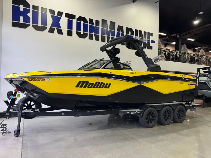 Slide: The Image of Malibu Wakesetter 25 LSV 2023 - 3