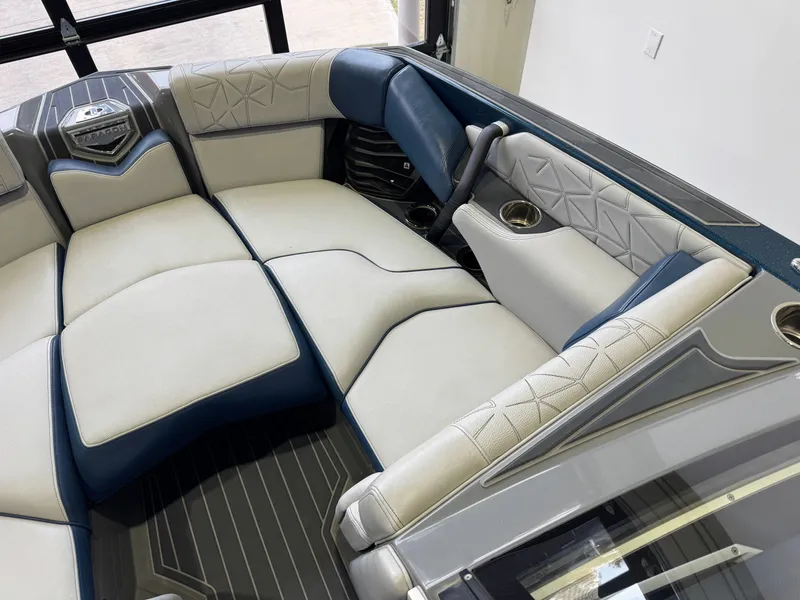 Slide: The Image of Nautique Super Air Nautique G23 Paragon 2020 - 21