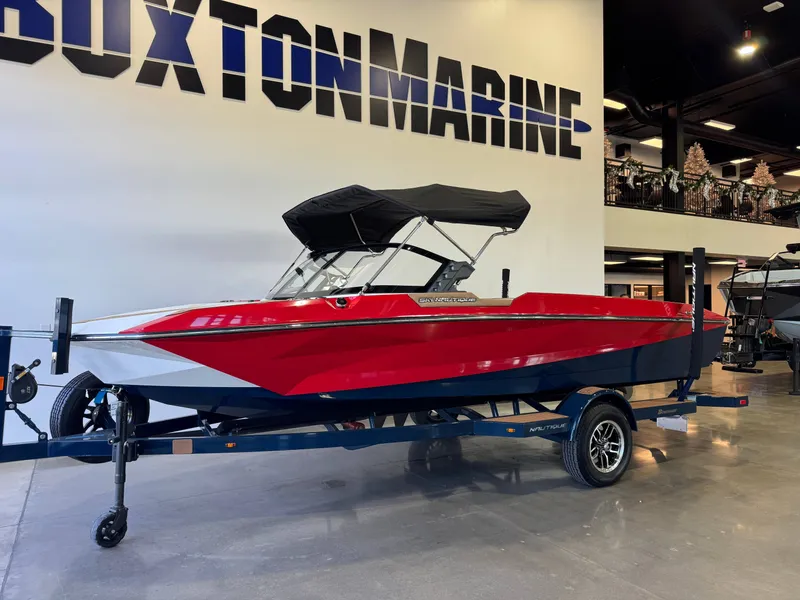 Slide: The Image of Nautique Ski Nautique 2023 - 3