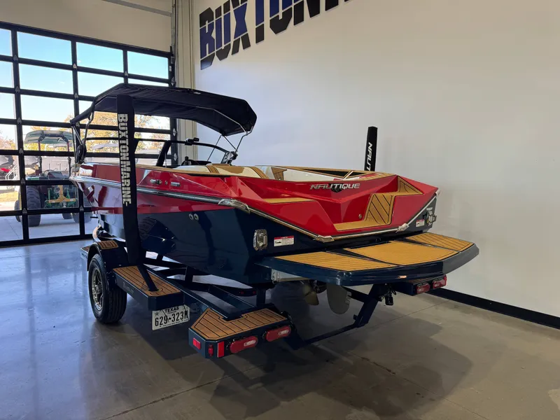 Slide: The Image of Nautique Ski Nautique 2023 - 6