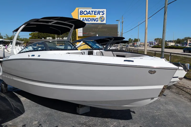 The Image of 2026 Four Winns H6 OB boat displayed at Boater's Landing dealership. - 0