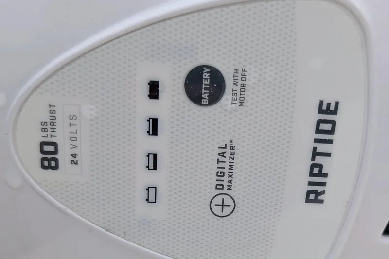 Slide: The Image of Riptide motor control panel with 80 lbs thrust, 24 volts, digital maximizer, 2023 Mako 18 LTS. - 11