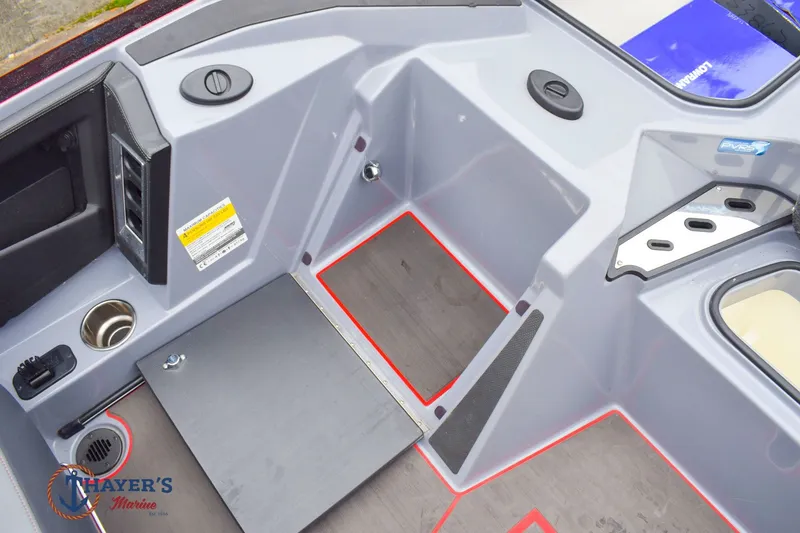 Slide: The Image of Ranger Z520R 2023 - 22