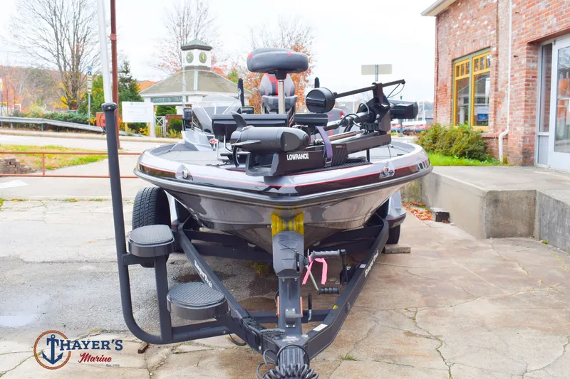 Slide: The Image of Ranger Z520R 2023 - 42